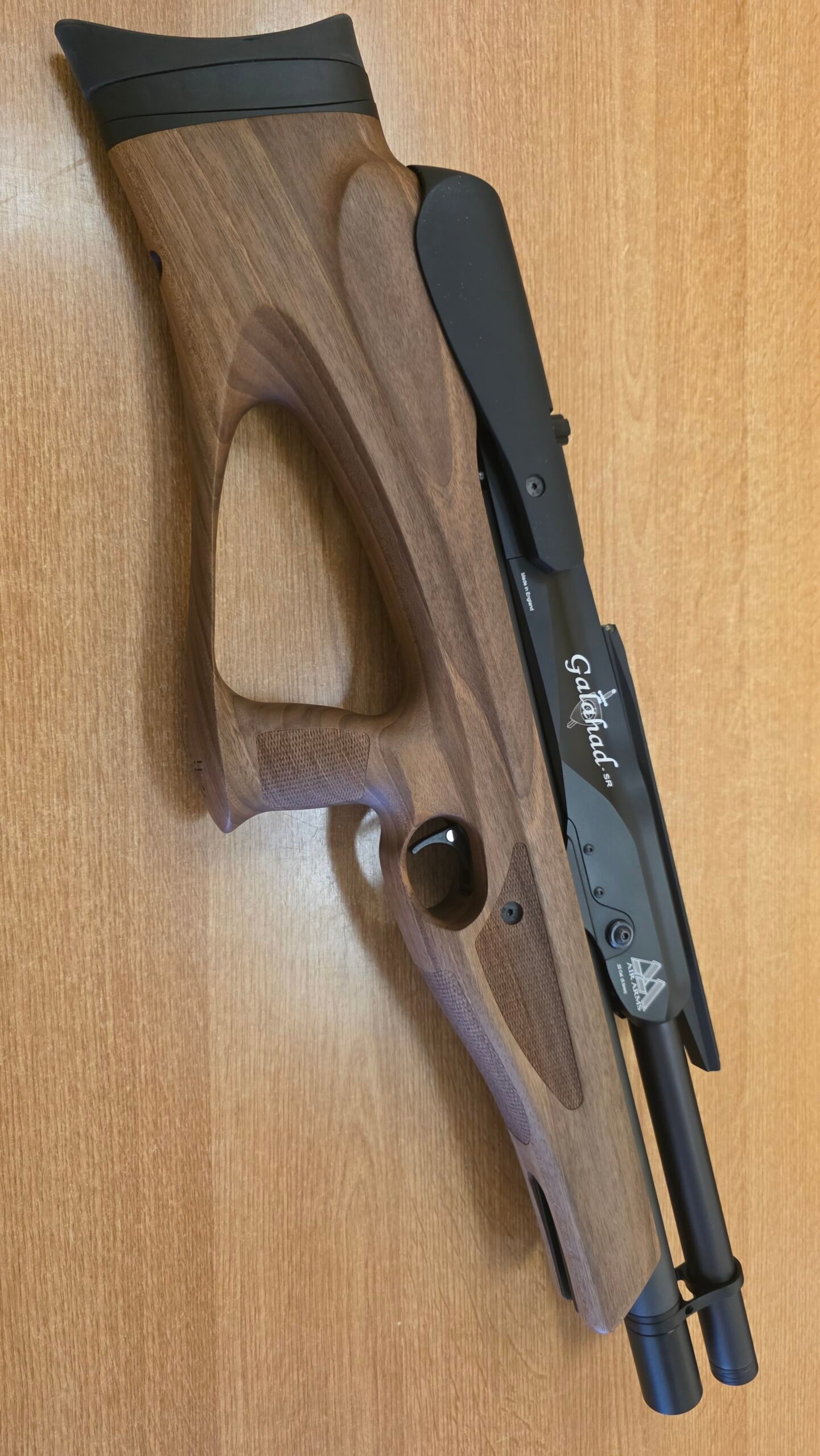 Senapan Air Arms .22 Galahad Walnut (11)